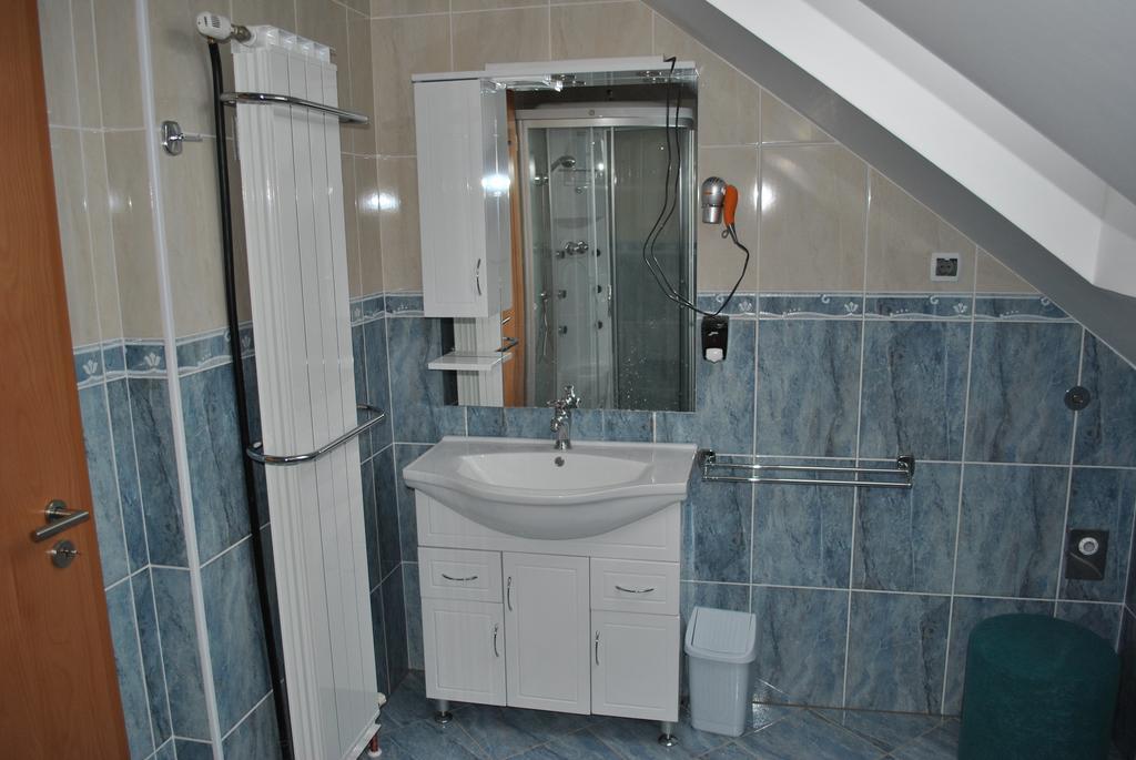 Apartments - Turisticna Kmetija Vrbnjak Ljutomer Room photo